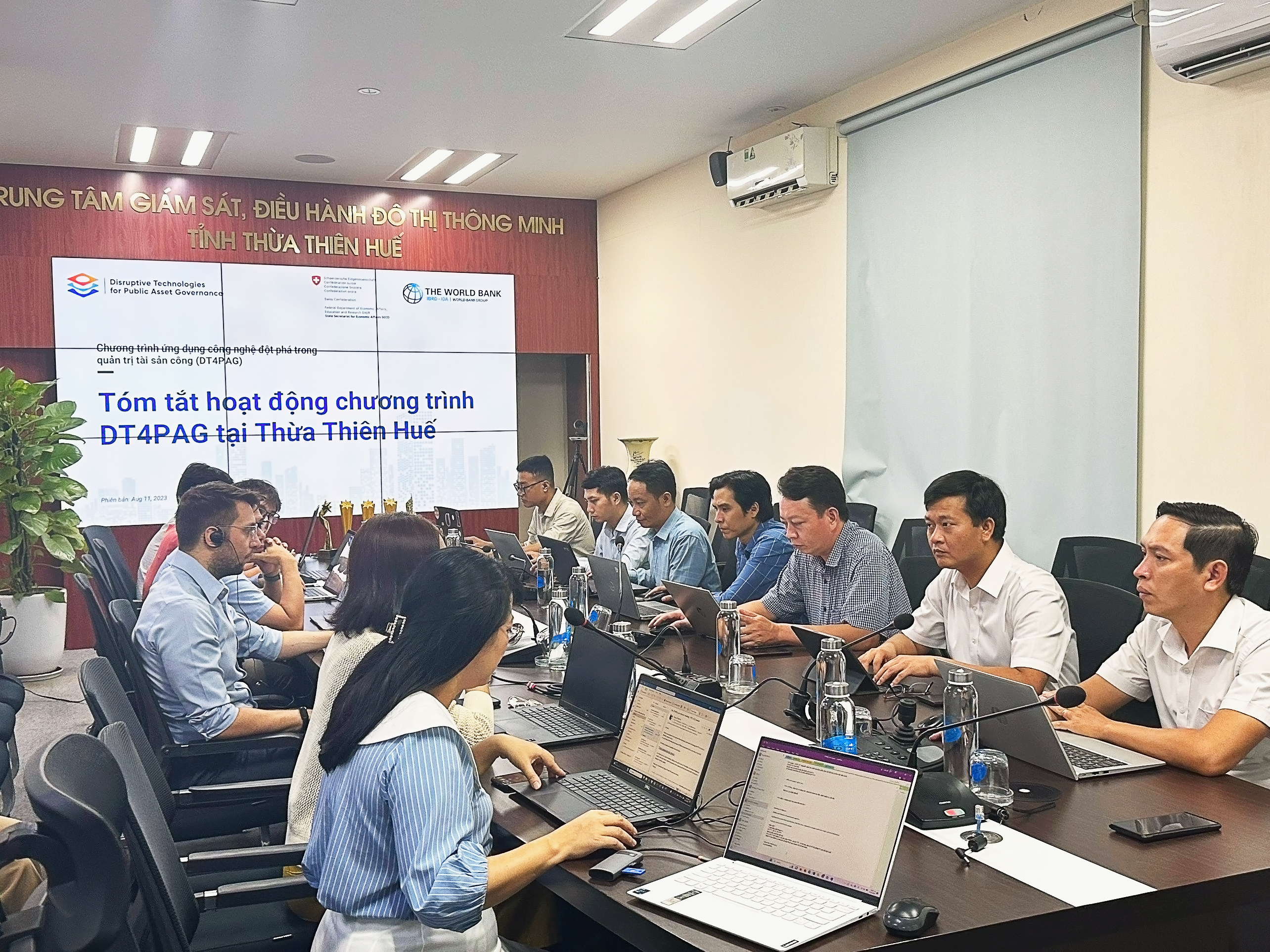 Sở Thông tin và Truyền thông làm việc với đoàn công tác SECO và WB về dự án Hỗ trợ kỹ thuật "Chuyển đổi số ngành xây dựng tỉnh Thừa Thiên Huế"